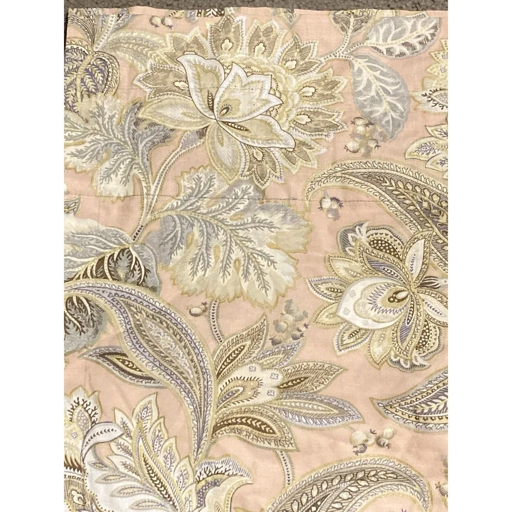 Biltmore hillside paisley